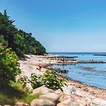 6 Person In Gilleleje-by Traum