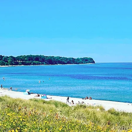 6 Person In Gilleleje-by Traum * Gilleleje
