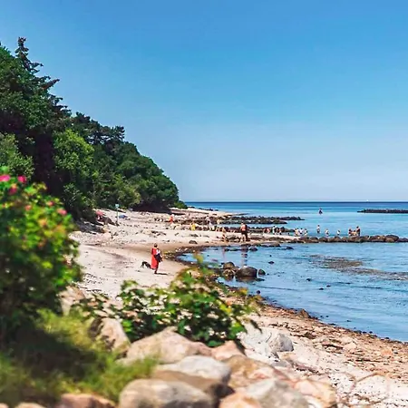 6 Person In Gilleleje-by Traum