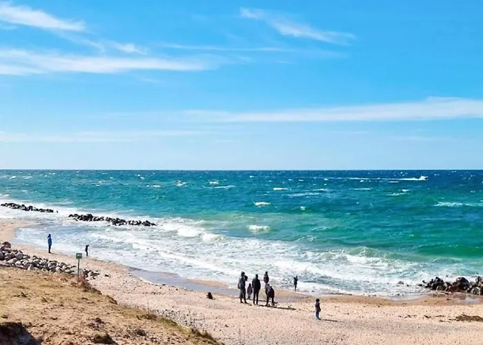 6 Person In Gilleleje-by Traum