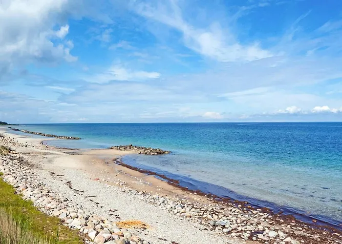6 Person In Gilleleje-by Traum *